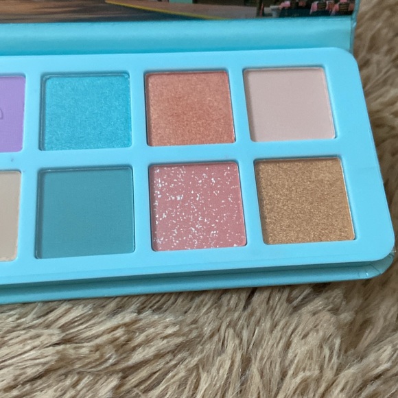 🆕 essence welcome to Miami eyeshadow palette - Picture 5 of 5
